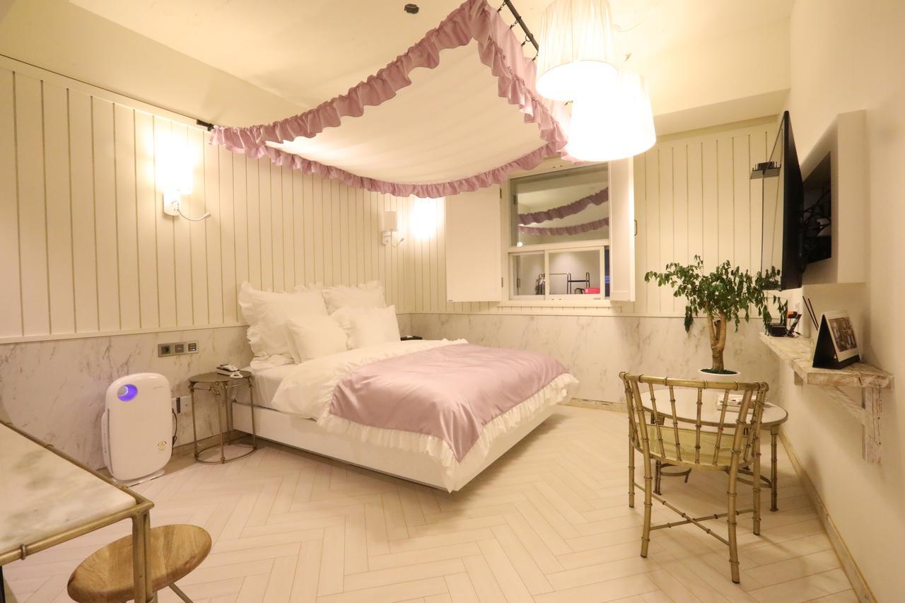 February Stay Gangseo Пусан Экстерьер фото
