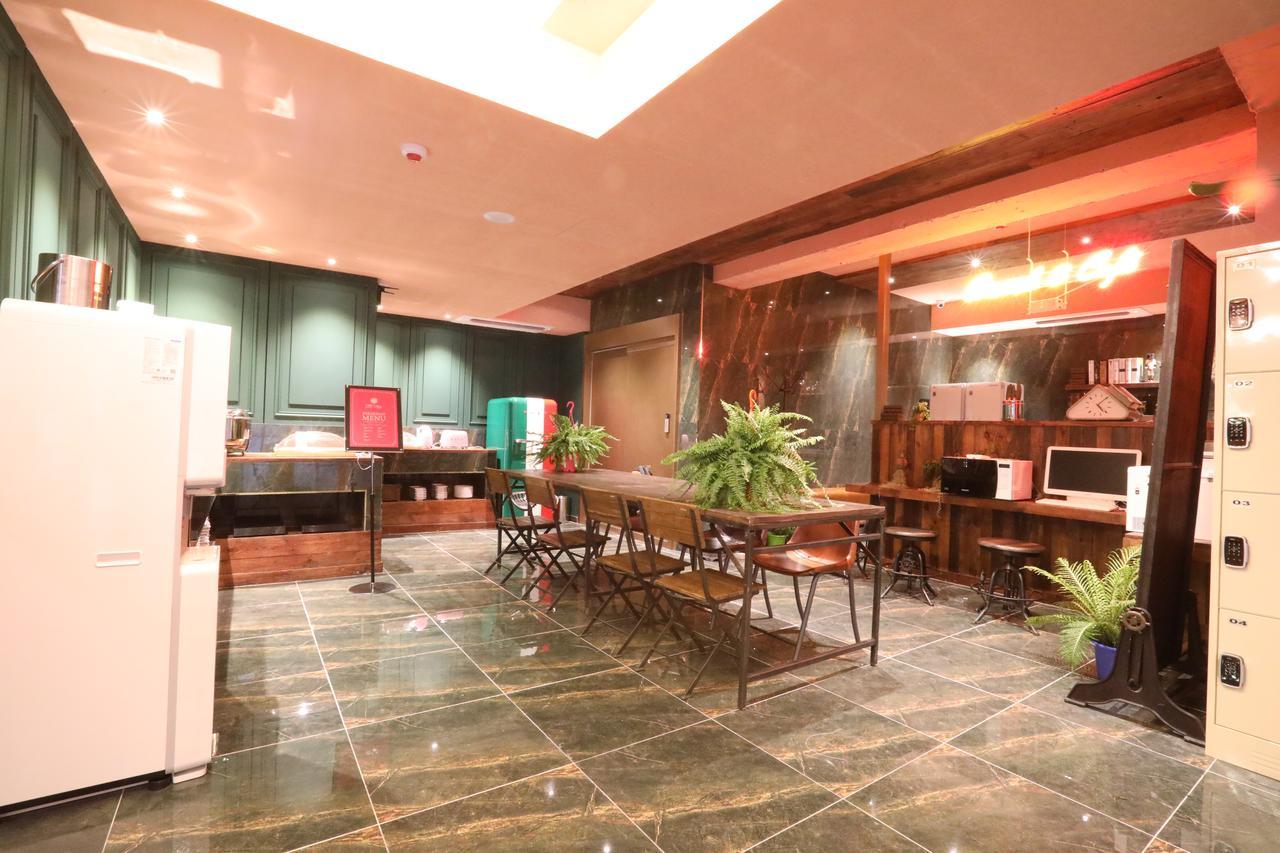 February Stay Gangseo Пусан Экстерьер фото